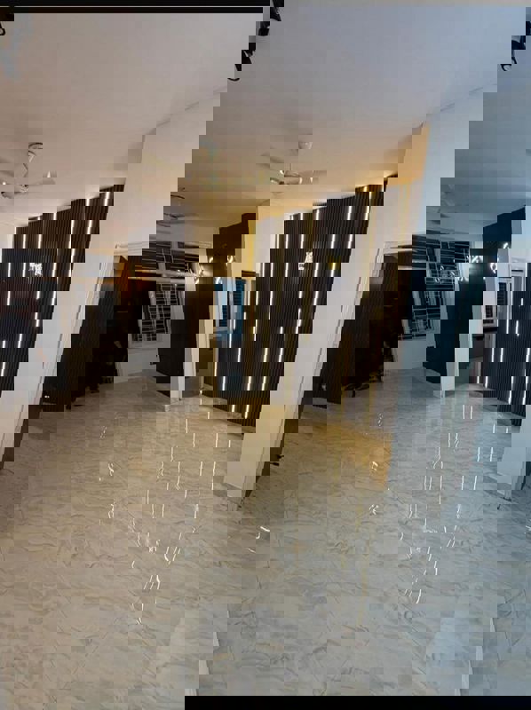 4 BHK + Servant Room 5200 Sq.Ft. Penthouse in DLF Richmond Park