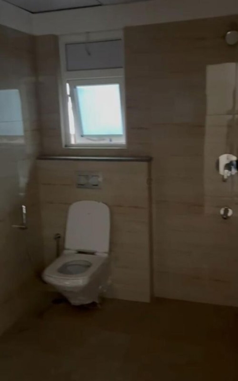 Bathroom, rajapushpa-provincia 3 Bedroom 2660 Sq.Ft. Apartment In Narsingi Hyderabad 10021050