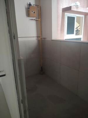 Bathroom in 3 BHK Apartment at Rajapushpa Provincia, Narsingi – for Sale
