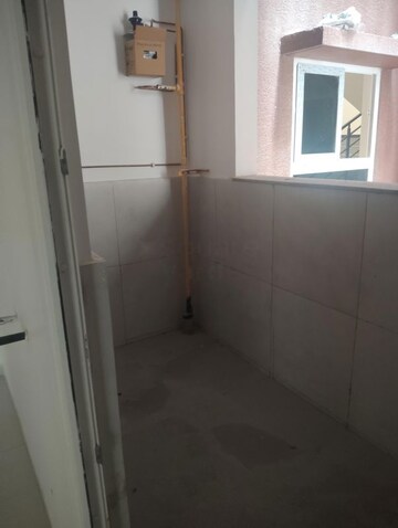 Bathroom in 3 BHK Apartment at Rajapushpa Provincia, Narsingi – for Sale