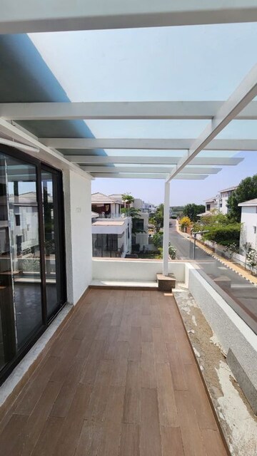 Balcony in 4 BHK Villa at Mantri Group Mantri Euphoria, Narsingi – for Rent