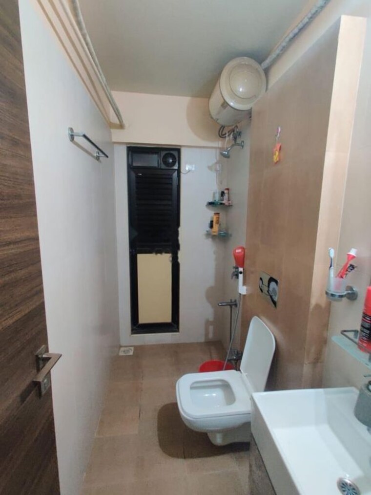 Bathroom, spenta-palazzio 3 Bedroom 908 Sq.Ft. Apartment In Sakinaka Mumbai 10021066