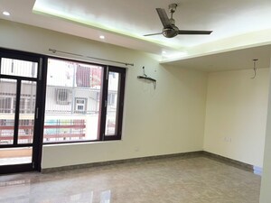 Room in 3 BHK Apartment at Maxworth Premier Urban, Sector 15 – for Rent