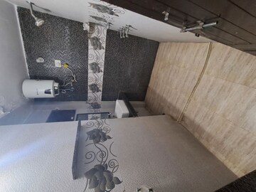 Living Room in 2.5 BHK Apartment at Sector 7 Dwarka – for Rent