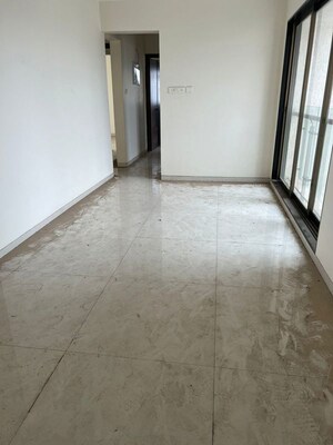 Room in 2 BHK Apartment at Raheja Interface Heights, Malad West – for Sale