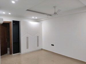 Room in 3 BHK Apartment at Uday Arden 45, Sector 45 – for Rent