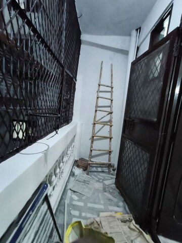 Balcony in 1.5 BHK Builder Floor at Ambika Apartments Vaishali, Sector 1 Vaishali – for Rent