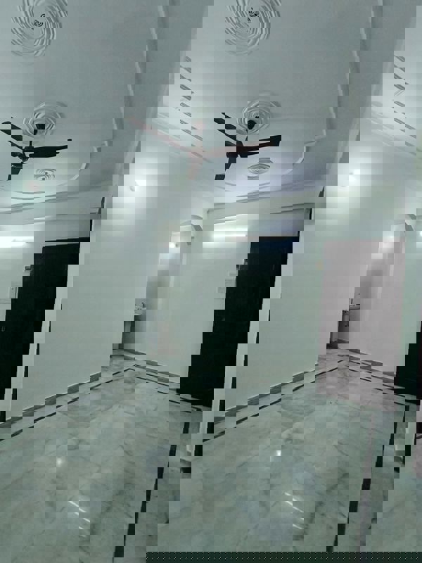 1.5 BHK + Extra Room 550 Sq.Ft. Builder Floor in Ambika Apartments Vaishali