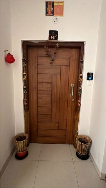 Room in 3 BHK Apartment at Sancoale – for Rent