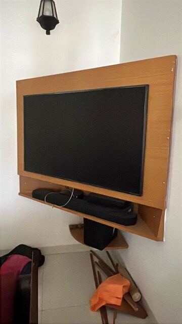 Furnished Amenities in 3 BHK Apartment at Sancoale – for Rent