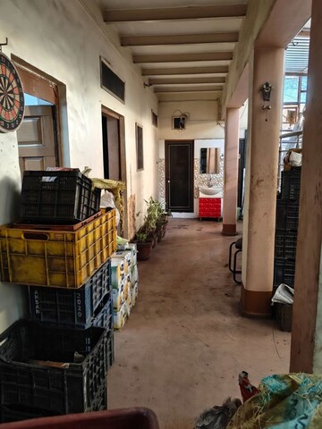 Parking in 6+ BHK Independent House at Naurangabad – for Sale