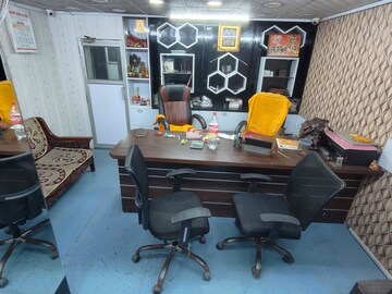 Study Room in 6+ BHK Independent House at Naurangabad – for Sale