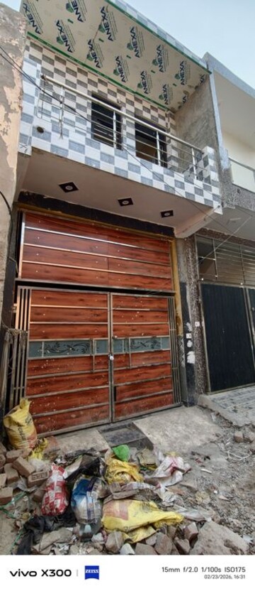 Furnished Amenities in 3 BHK Independent House at Sector 50 – for Sale