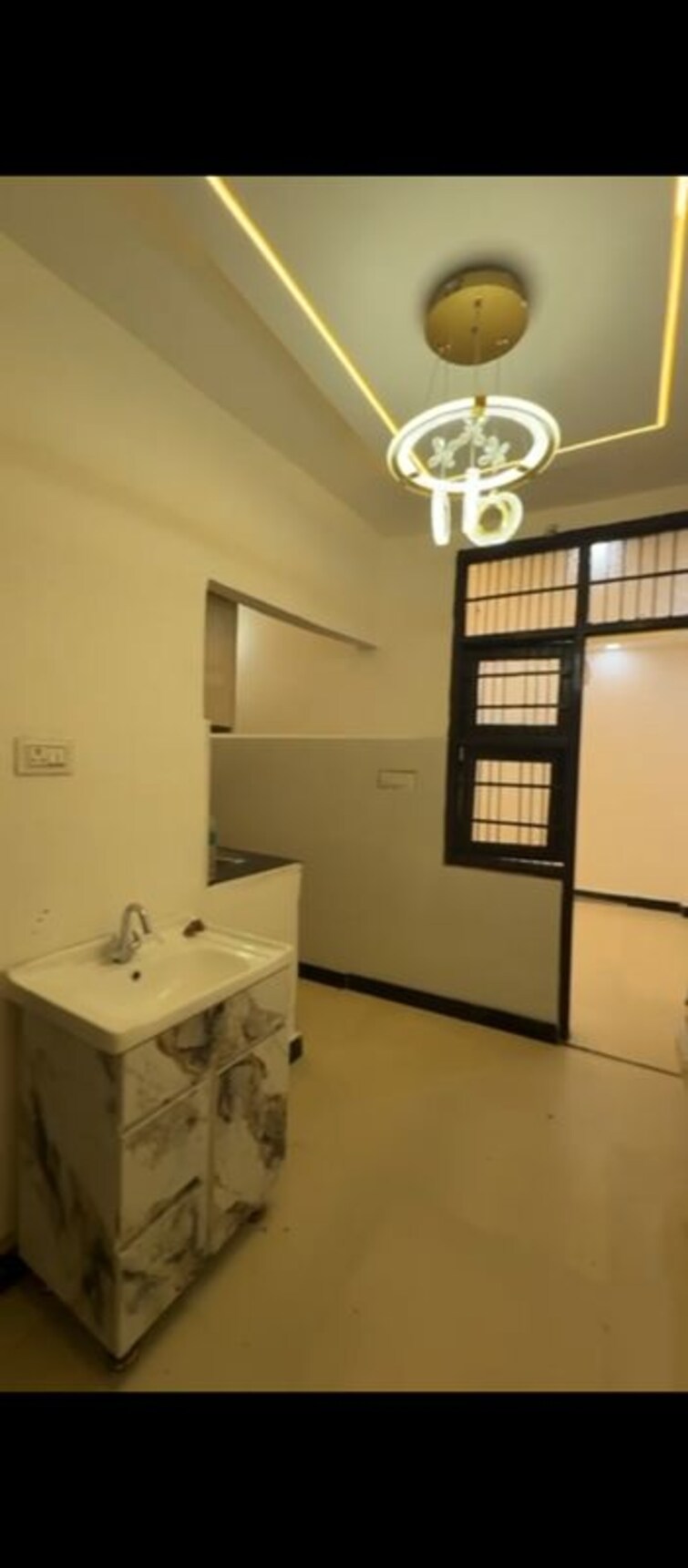 Room, uttam nagar 1 Bedroom 50 Sq.Yd. Builder Floor In Uttam Nagar Delhi 10021179