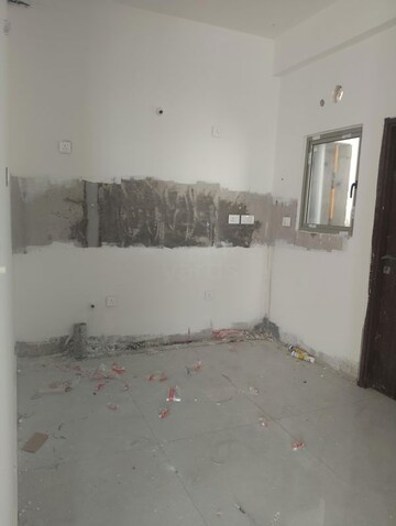 Room in 3 BHK Apartment at Hallmark Treasor, Narsingi – for Sale