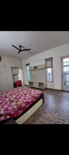 2 BHK + Extra Room Apartment For Rent in Motiaz Royal Citi
