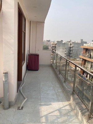 Balcony in 2 BHK Builder Floor at Sector 57 – for Rent