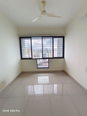 Room in 2 BHK Apartment at Nanded City Madhuvanti, Sinhagad Road – for Sale