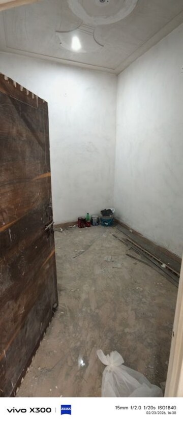 Room in 2 BHK Independent House at Sector 50 – for Sale