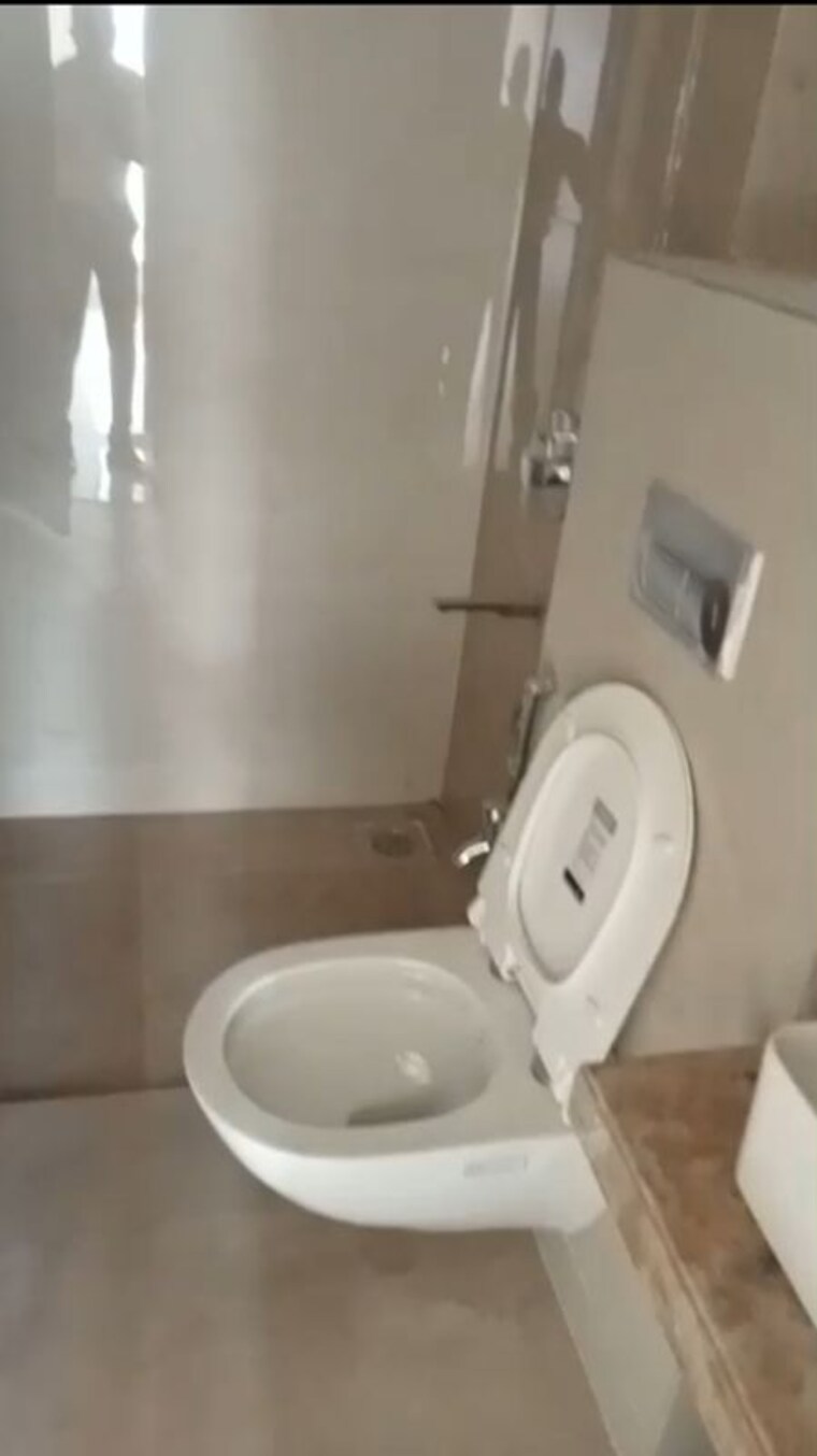 Bathroom, kolte-patil-verve 2 Bedroom 759 Sq.Ft. Apartment In Bangur Nagar Mumbai 10021236