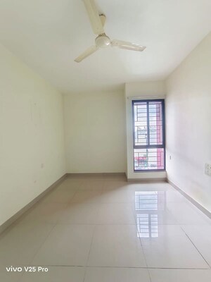 Room in 2 BHK Apartment at Nanded City Madhuvanti, Sinhagad Road – for Sale