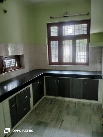 Kitchen in 2 BHK Builder Floor at Gomti Nagar – for Rent