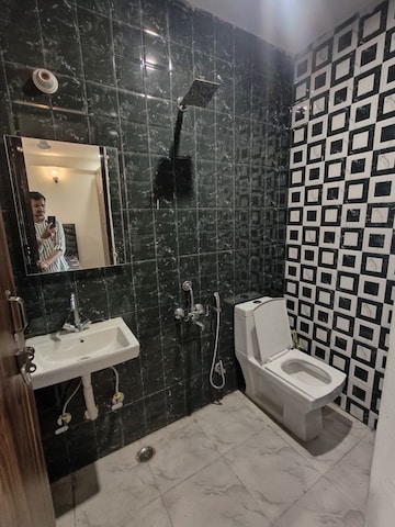 Bathroom in 2 BHK Builder Floor at Paryavaran Complex – for Rent
