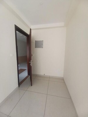 Room in 3.5 BHK Apartment at Prestige Lakeside Habitat, Varthur – for Rent