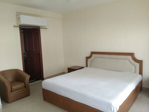 Bedroom in 4 BHK Apartment at Sanghi Residency, Prabhadevi – for Rent