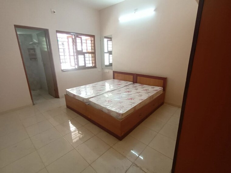 Bedroom, thaltej 4 Bedroom 350 Sq.Yd. Villa In Thaltej Ahmedabad 10021299