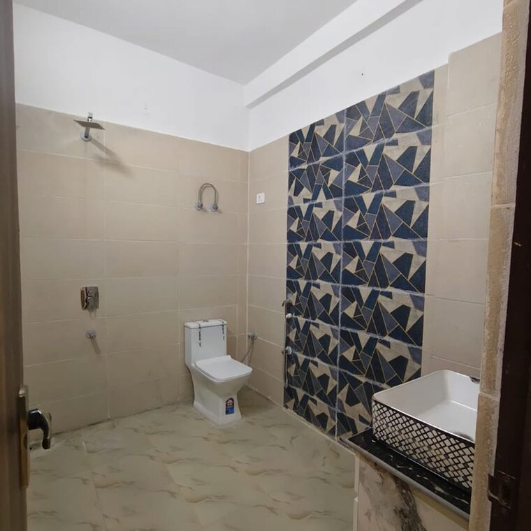 Bathroom, sector 12 greater noida 2 Bedroom 2000 Sq.Ft. Independent House In Sector 12 Greater Noida Greater Noida 10021318
