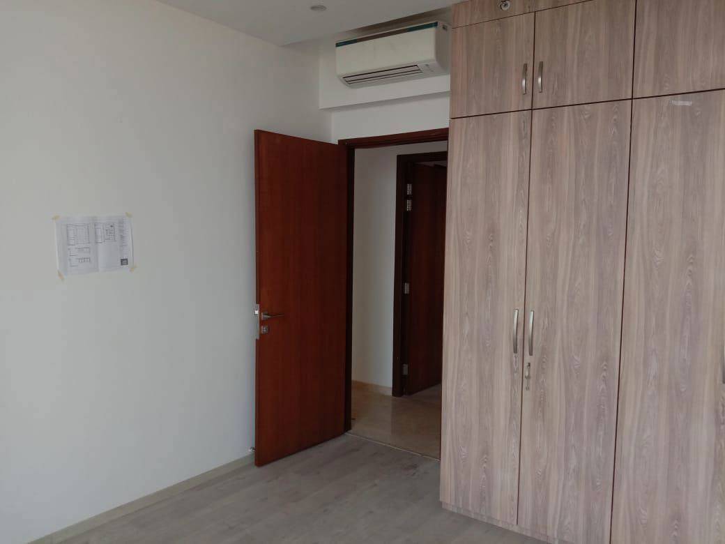 3 BHK + Pooja Room Apartment For Rent in One Hiranandani Park
