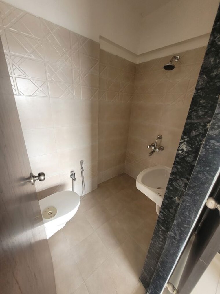 Bathroom, dgs-sheetal-tapovan 1 Bedroom 419 Sq.Ft. Apartment In Malad East Mumbai 10021336