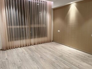 Room in 3 BHK Apartment at Hiranandani Skylark Enclave, Ghodbunder Road – for Rent