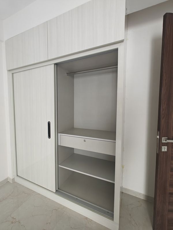 3.5 BHK + Study Room Builder Floor For Rent in Smart World Gems