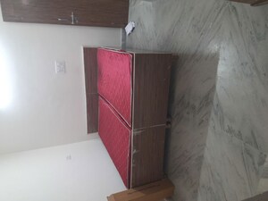 Room in 2.5 BHK Apartment at Amrapali Dream Valley, Tech Zone 4 Greater Noida – for Sale