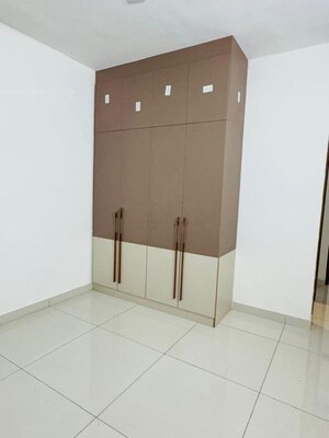 Room in 4 BHK Apartment at Avalon Park At The Prestige City, Sarjapur Road – for Rent