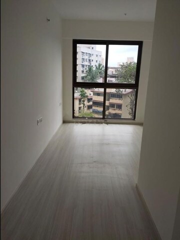 Room in 2 BHK Apartment at UK Iridium, Kandivali East – for Rent