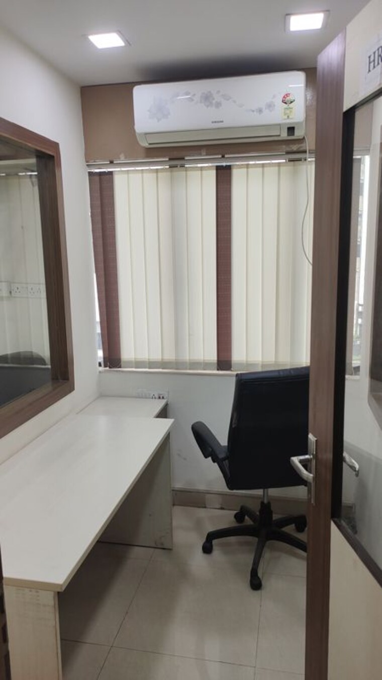 Team Area, sector v Commercial Office Space 1270 Sq.Ft. In Sector V Kolkata 10021429