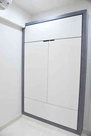 Room in 2.5 BHK Apartment at Neelkanth Greens, Manpada – for Sale