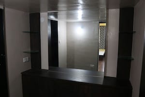 Bedroom in 4 BHK Apartment at Karishma Society, Kothrud – for Rent