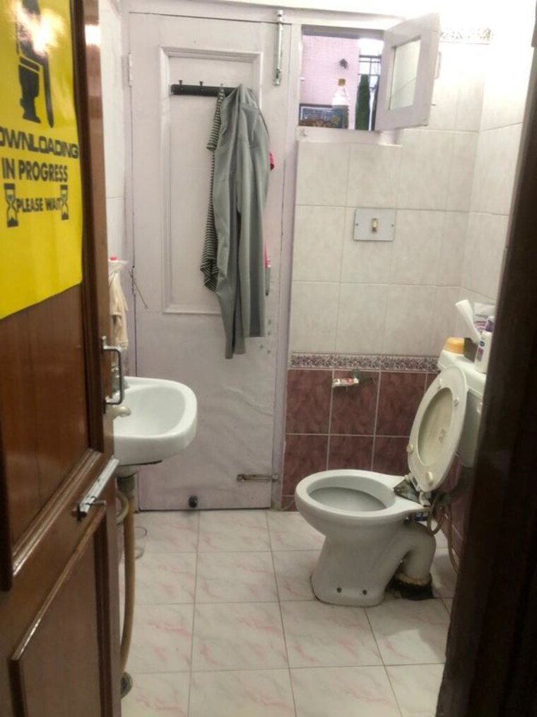 Bathroom, chandon gobindgarh 1 Bedroom 1800 Sq.Ft. Independent House In Chandon Gobindgarh Chandigarh 10013330