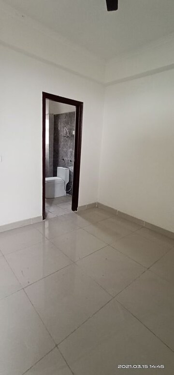 Room in 2 BHK Apartment at SARE Ebony Greens, Lal Kuan – for Sale