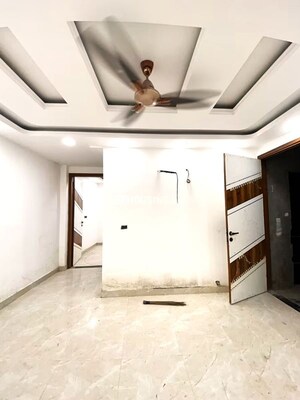 Building Lobby in 3 BHK Builder Floor at Govindpuri – for Sale