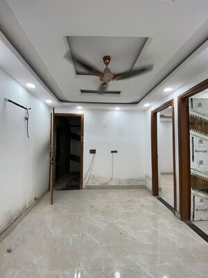 Building Lobby in 3 BHK Builder Floor at Govindpuri – for Sale