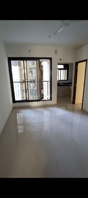 1 BHK Apartment For Rent in Chandak Nishchay, Borivali East