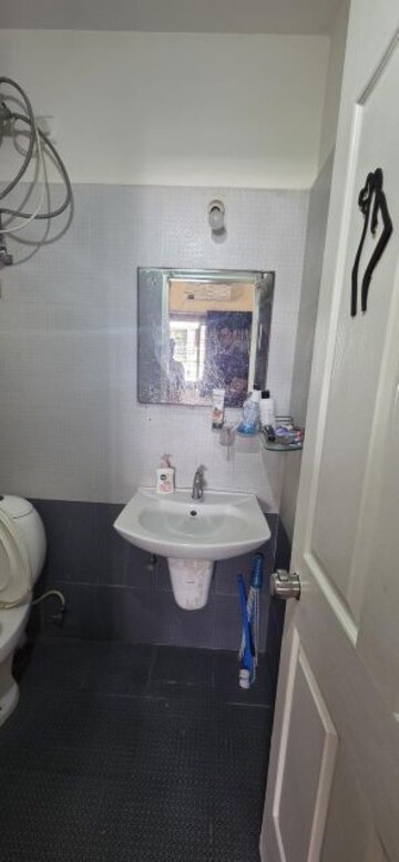 Bathroom in 3 BHK Apartment at Fortune KumKum Heights, Kondapur – for Rent
