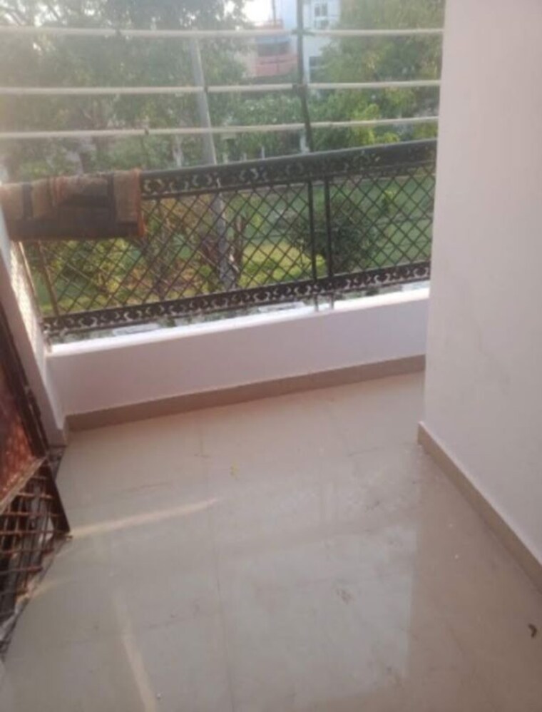 Balcony, aliganj 1 Bedroom 910 Sq.Ft. Independent House In Aliganj Lucknow 10021602