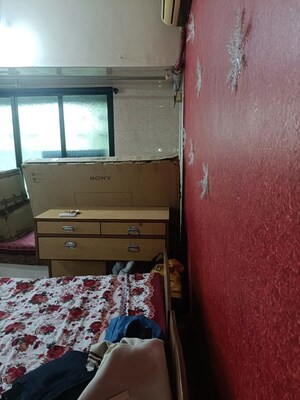 Furnished Amenities in 2 BHK Apartment at Dheeraj Darshan, Jogeshwari East – for Rent