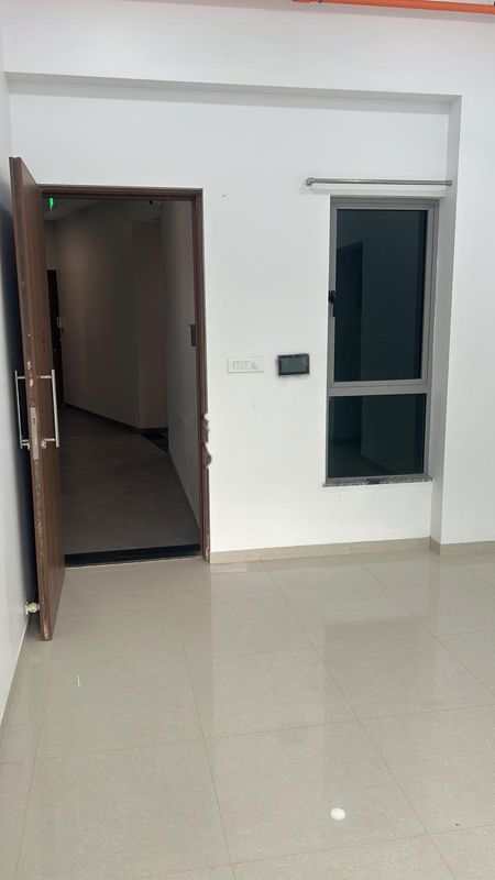 2 BHK Apartment For Rent in Kalpataru Immensa